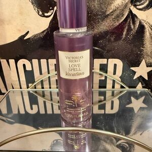 Victoria's Secret Love Spell Vacation Body Mist - Purple